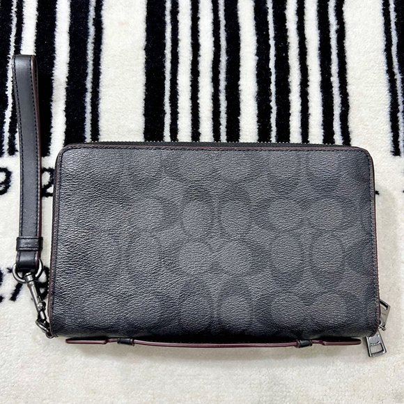 Coach Signature Double Zip Travel Organizer with Wrist Strap Black Oxblood - Picture 2 of 12
